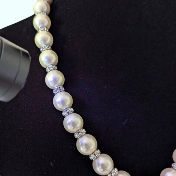 V. Glass Pearl Rhinestone Accent Necklace - Picture 4 of 6